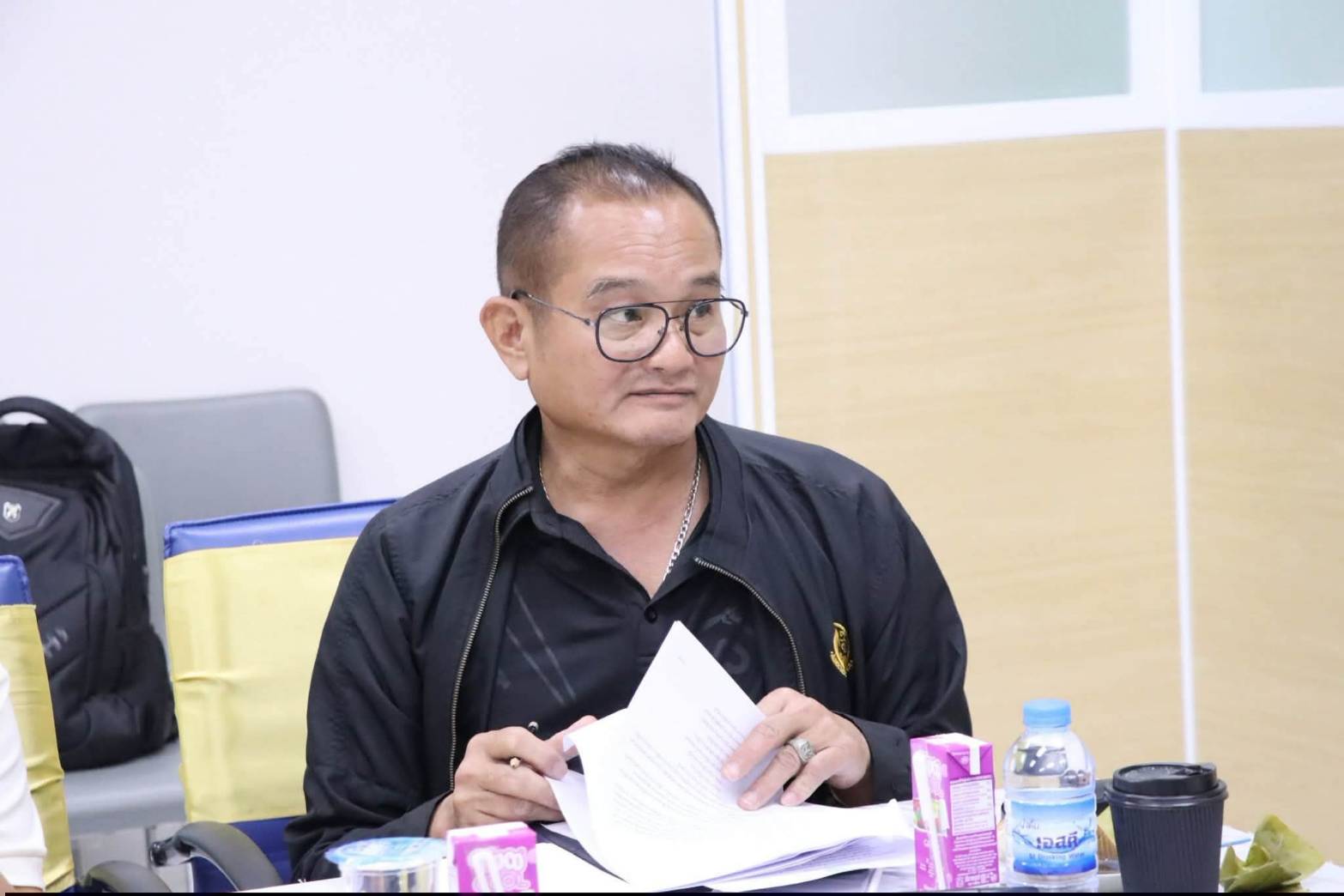 title - รองเลขาธิการสำนักงานการปฏิรูปที่ดินเพื่อเกษตรกรรม (ส.ป.ก.) เป็นประธานในการประชุมหารือแผนการดำเนินการจัดงาน “สืบสานพระราชปณิธาน สร้างงานเกษตรกรรม เลิศล้ำงานหัตถศิลป์ ท่องเที่ยวถิ่นวิถีไทย” ประจำปี พ.ศ. 2569 ครั้งที่ 1/2569 ณ ห้องประชุมรับรอง ศูนย์ส่งเสริมและพัฒนาอาชีพเสริมนอกภาคการเกษตร